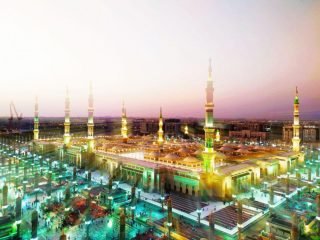 Ringkasan Khutbah Jum'at Masjid Nabawi 12 Jumadal Ula/24 November 2023 - "Bantu Saudara-saudaramu di Gaza dan Palestina"